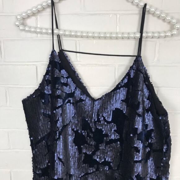 NWT Ro & De Navy Sequin Velvet Top Size M - Picture 2 of 11